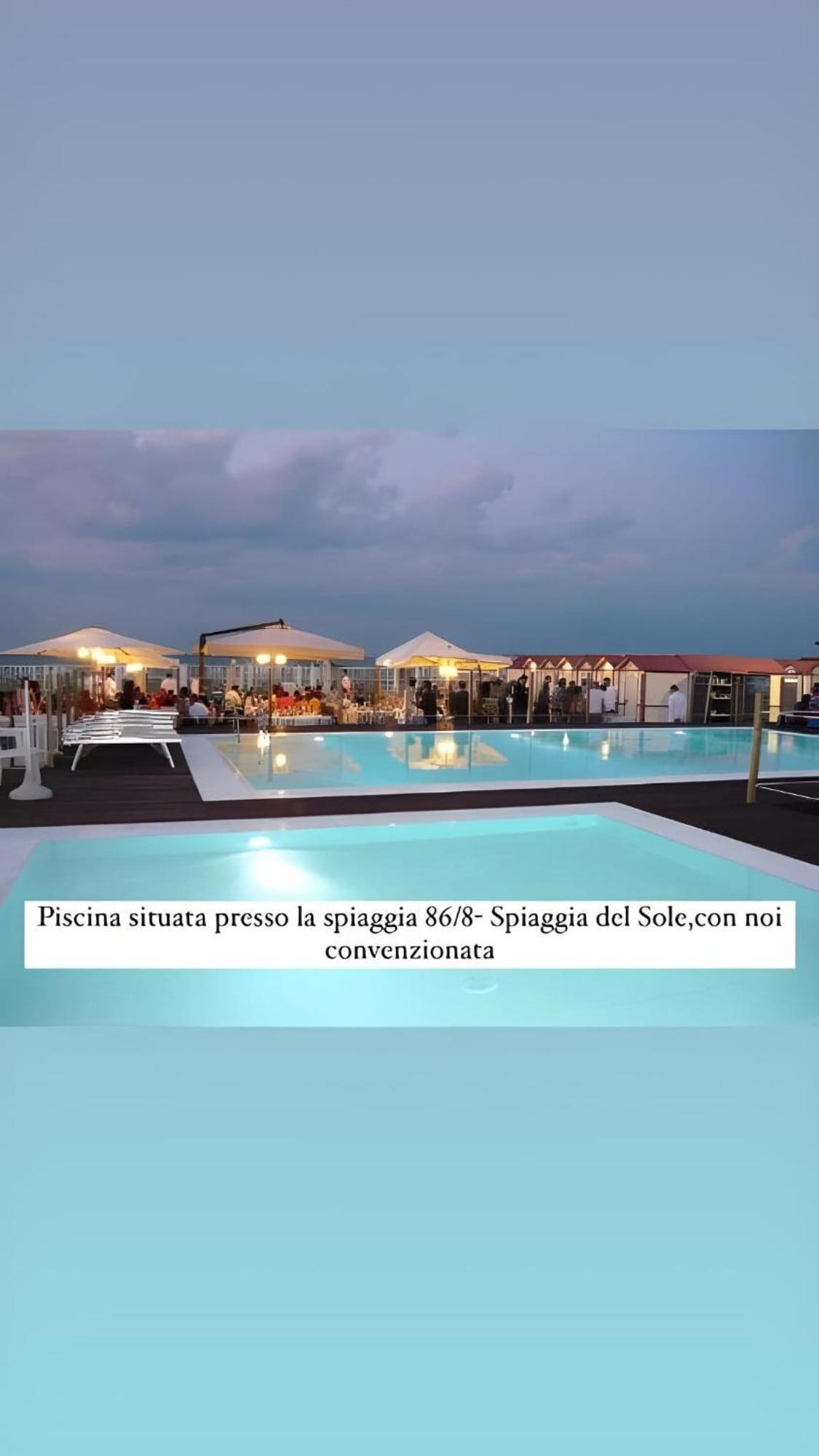 Hotel Al Cavallino Bianco Riccione Exterior foto